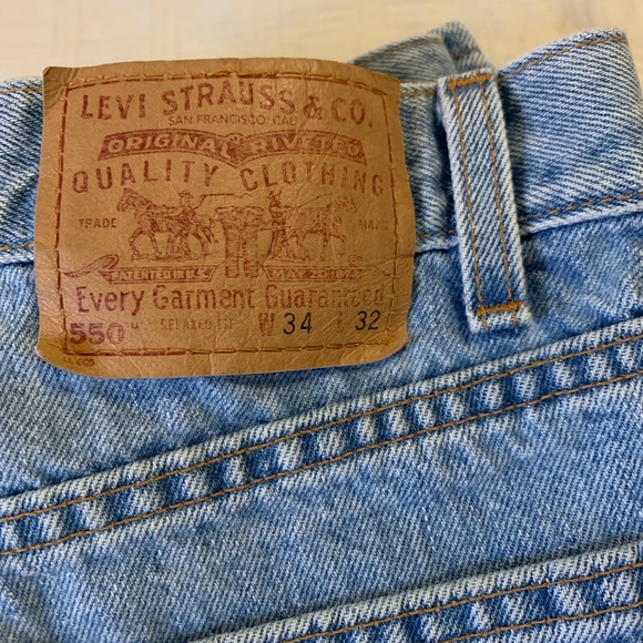 Vintage Levi’s 550 made in USA jeans in a size 34/32 - Picture 3 of 13